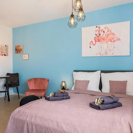 Immo-Vision - Tropical Design Apartment, Zentral, Parkplatz, Kueche, Wlan Wolfsburg Zewnętrze zdjęcie