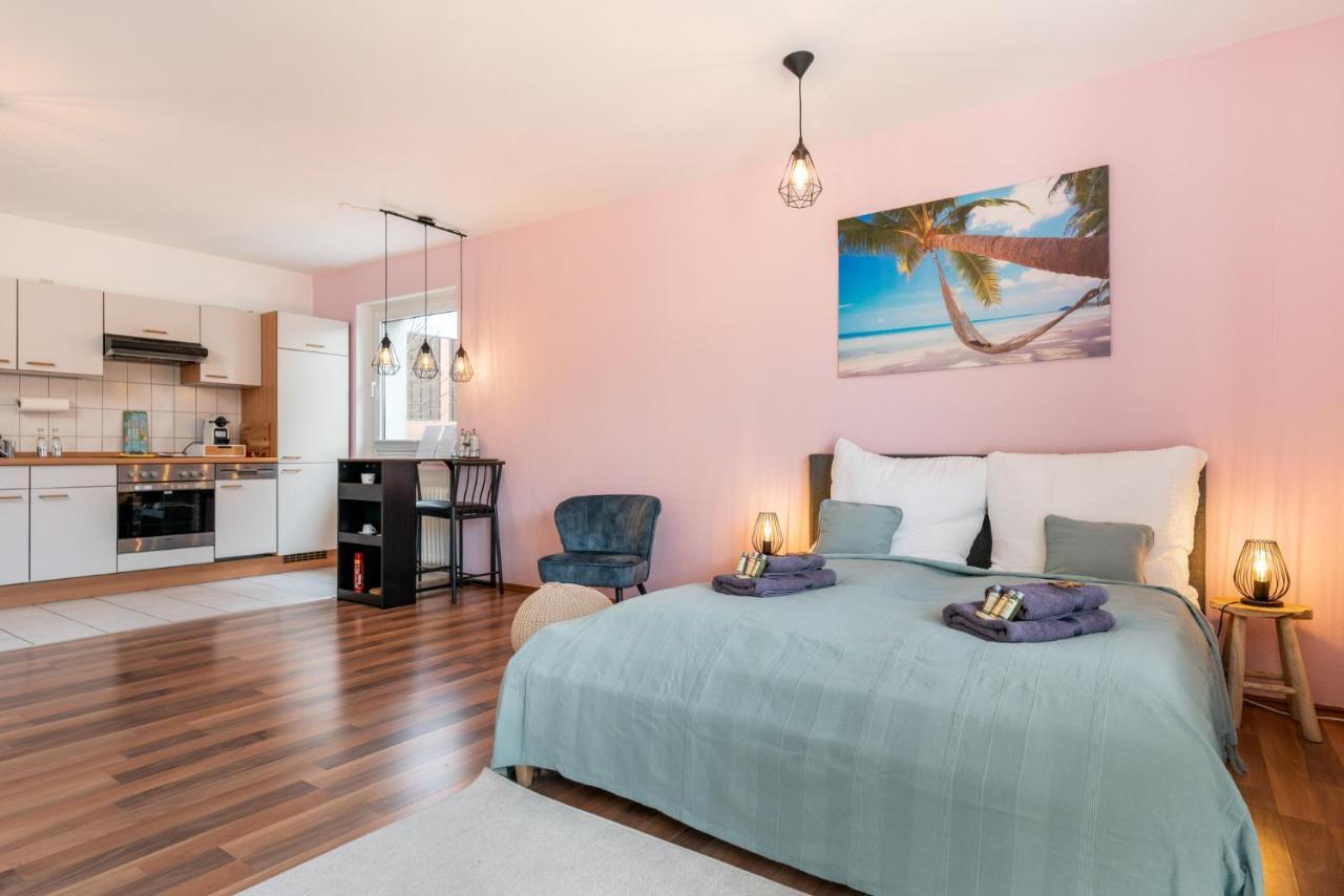Free Living - Tropical Studios, Zentral, Parking, Küche, Wlan * Wolfsburg
