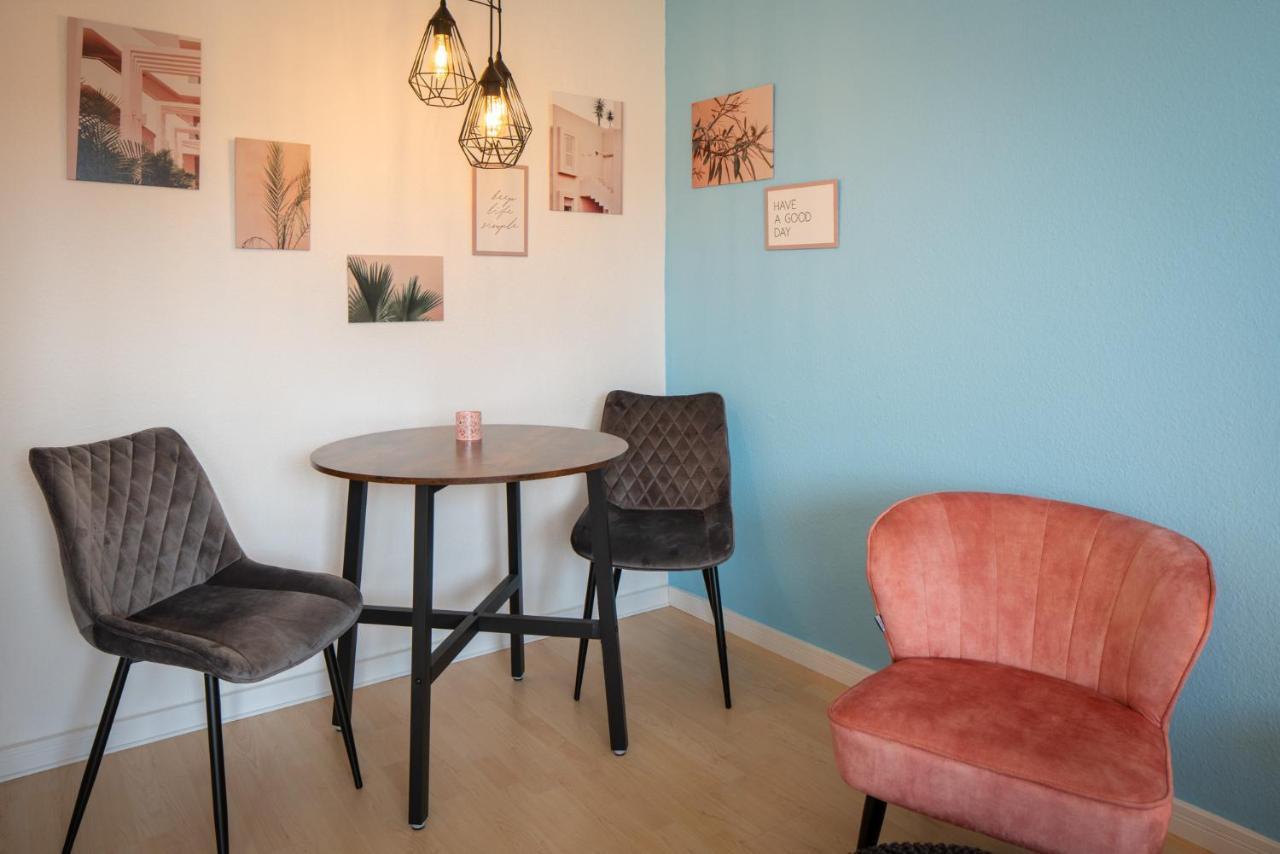 Free Living - Tropical Studios, Zentral, Parking, Küche, Wlan Apartment *