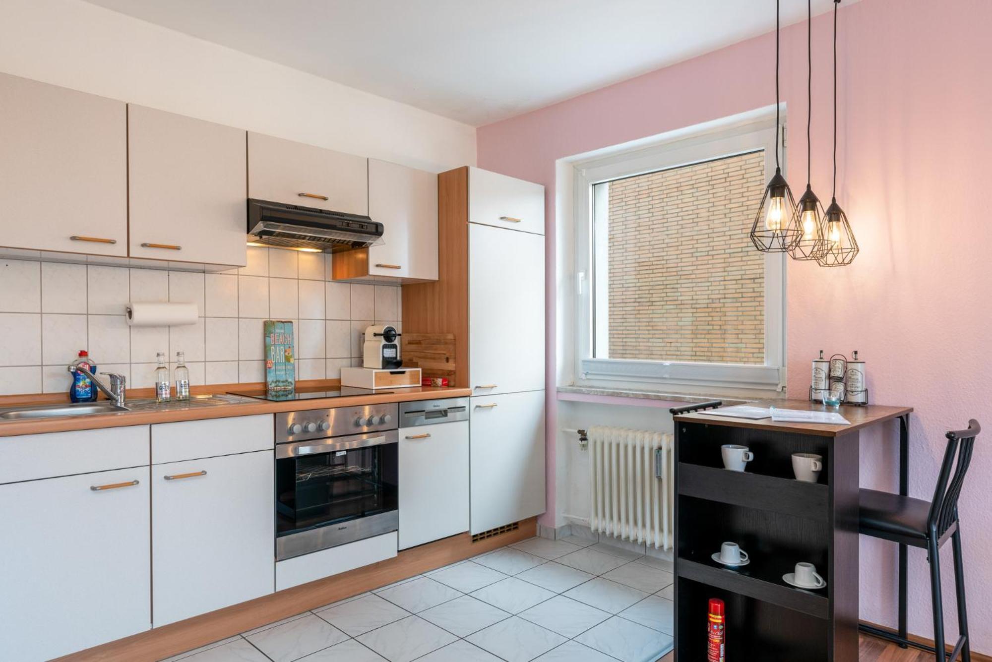 Apartment Free Living - Tropical Studios, Zentral, Parking, Küche, Wlan *